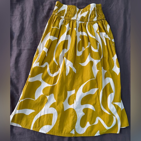 yellow and white summer set - Picture 3 of 4